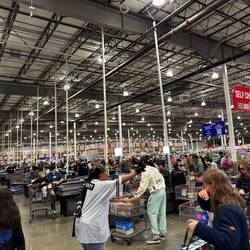 Sonntags-Shopping im Supermarkt