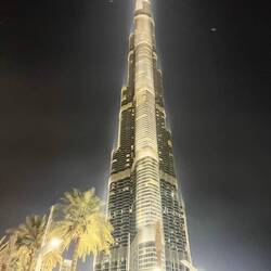 Eindrucksvoll. Der Burj Khalifa bei Nacht.