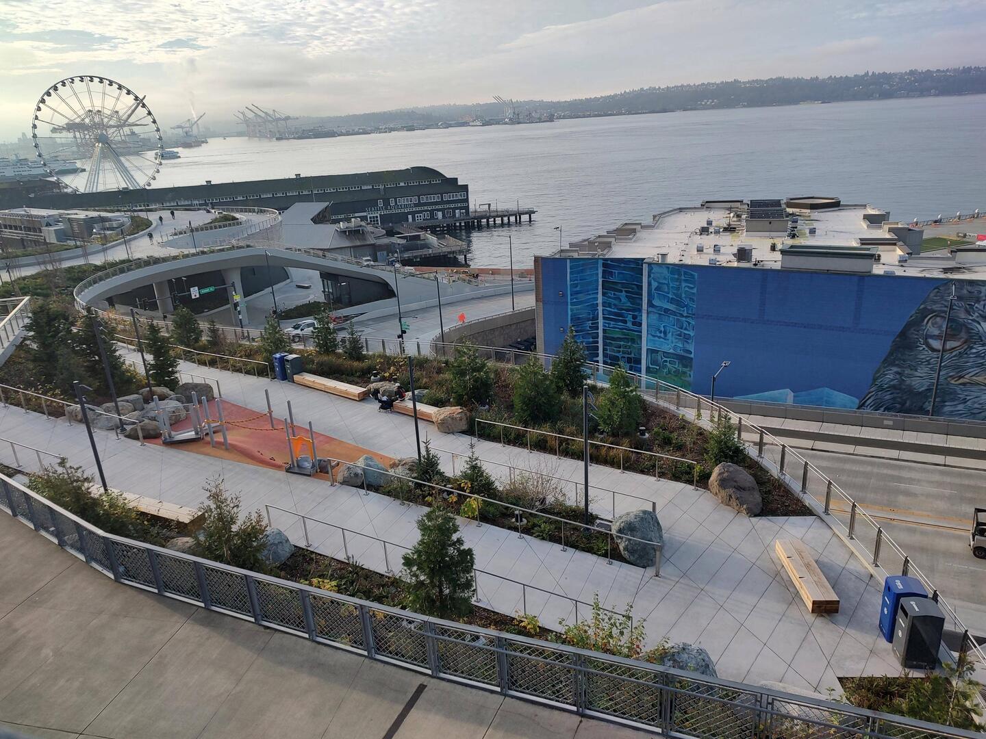 Overlook Walkway west of Pike's