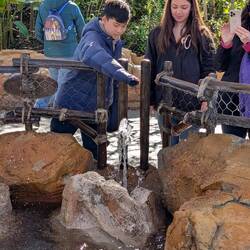 You can control the water which forms instruments, spouts and all sorts of shapes