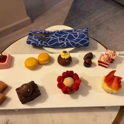 Leckereien vom Hotel. Yummy.
