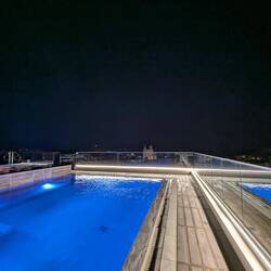 Im Sommer bestimmt mega - Pool in der 7. Etage