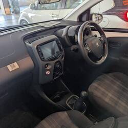 Lenkrad auf der rechten Seite🙈