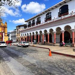 am Hauptplatz von San Cristobal