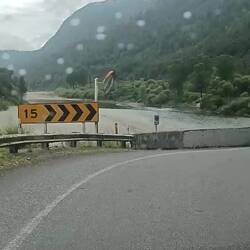 Glück gehabt, von der anderen Seite kam niemand. Einsehbar war hier nichts.