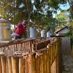 Heißes Wasser wird für uns vorbereitet.