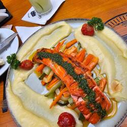 Lachs mit Maracuja Soße