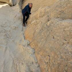 Heikler Abstieg zu den Salinenbecken