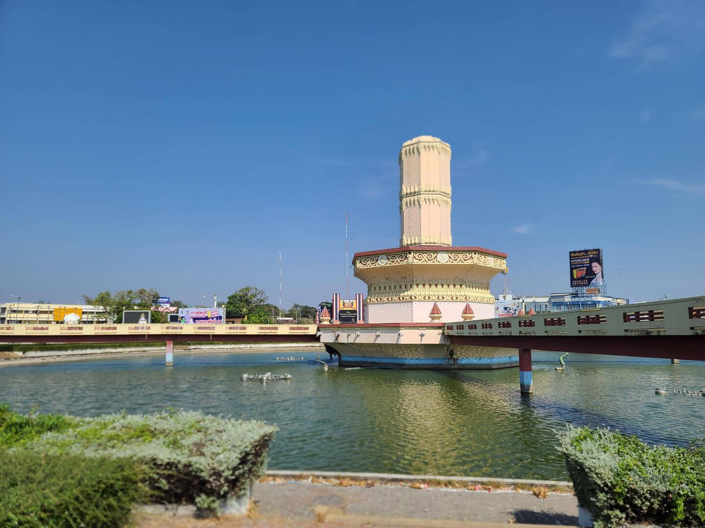 Si Suriyothai Circle