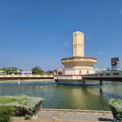 Si Suriyothai Circle