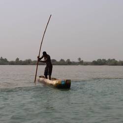 ...ist die Kante zwischen Salz- und Süßwasser deutlich zu sehen