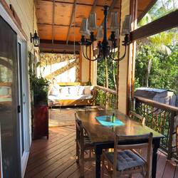 Terrasse unserer Unterkunft