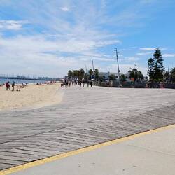 Cool varied level boardwalk St Kilda