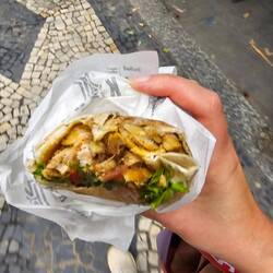 Kebab war eine 6/10 🥲 musste zudem schnell zum Bus