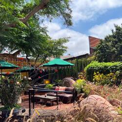 Restaurant neben dem Tempel