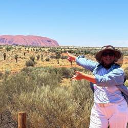 Vom Camp aus schon mal Uluru und ...