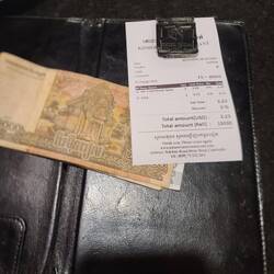 Für 3,25 Dollar Abendessen plus Getränk!
