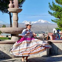 Morning dancing in Yanque plaza