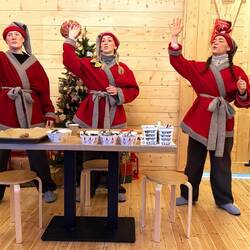 Instruktion der Elfen wie man Gingerbread Cookies backt