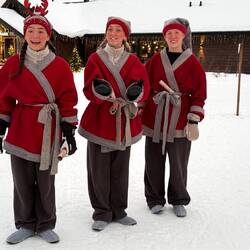 Begrüssung durch verrückte Elfen