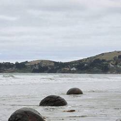 Moeraki Boulders