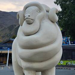Ein Denkmal zu Ehren des Merinoschafes