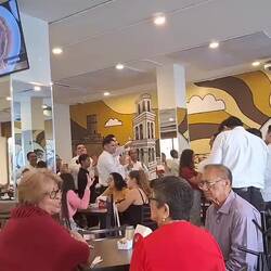 Lustige Feiern in unserem Lieblingscafé