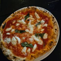 Nichts geht über eine mega leckere Pizza 😋