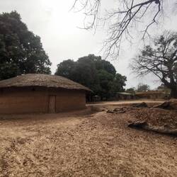 Ein traditionelles Diola-Haus, in dem sich ein kleines Museum befindet