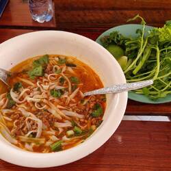 Mittagessen Nudelsuppe