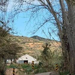 Vorsicht‼️schmale Brücke direkt hinter der Kurve...