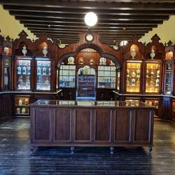 Die Stadtapotheke aus dem 19. Jhd.