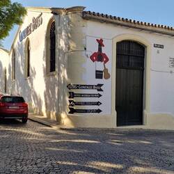 Bodega Gonzales Byass.