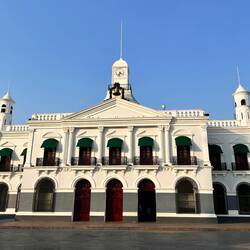 das Stadthaus an der Plaza de Armas