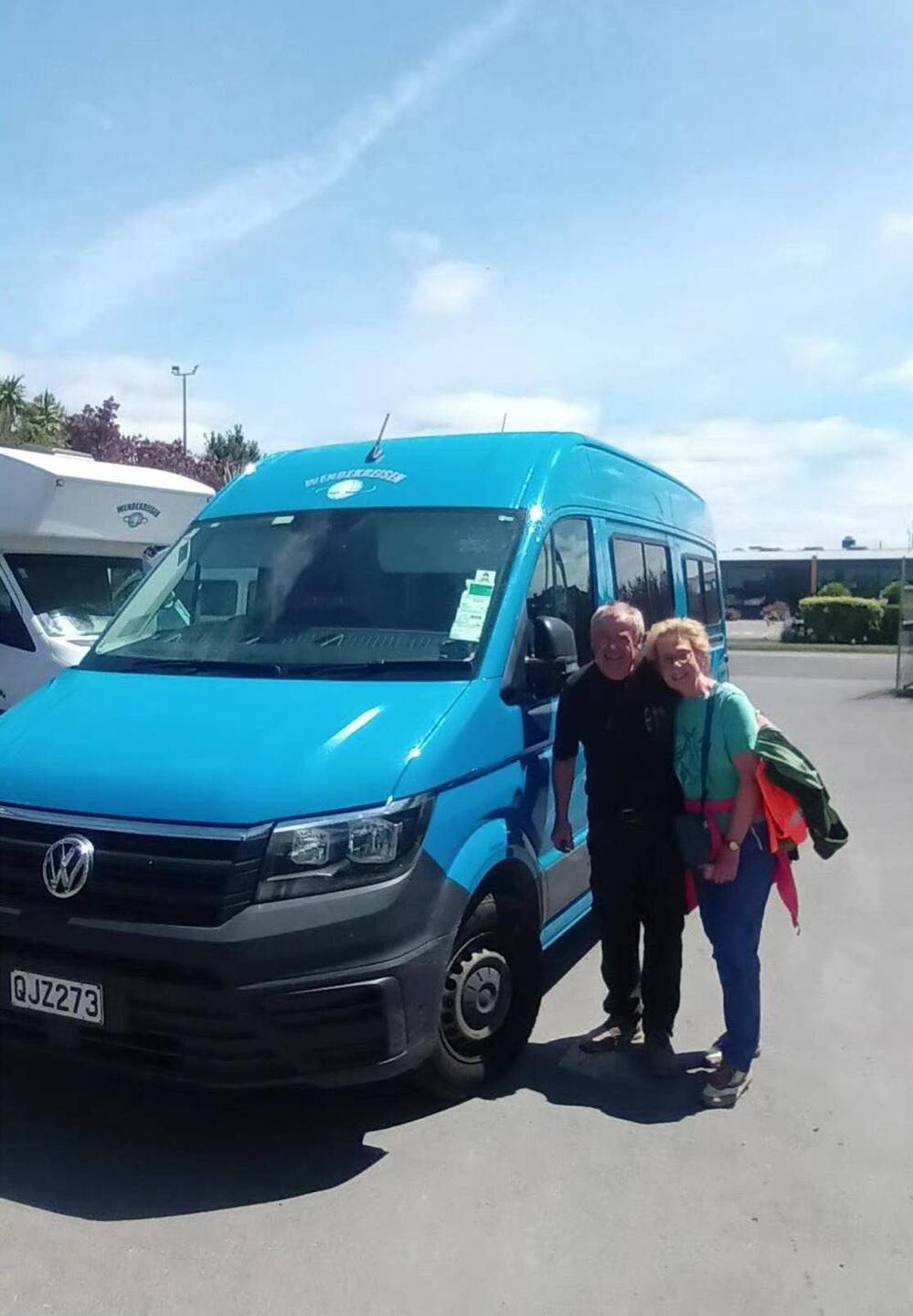 Tschüss blauer "Blitz"