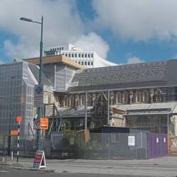 Kathedrale von Christchurch, noch zerstört