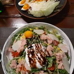 Abendessen mit Papayasalat