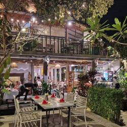 Wir haben ein sehr uiges und gemütliches Restaurant gefunden.