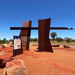 Wir warten auf den anderen Bus