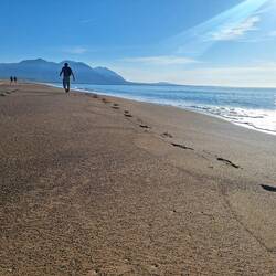 Wunderbar einsamer Strand ...