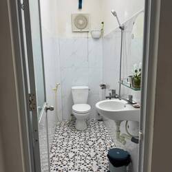 Dusche mitten im Raum