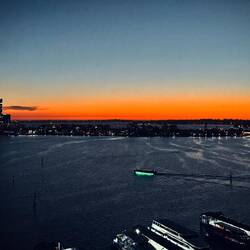 Sunset vom Hotelzimmer aus - wunderbar!