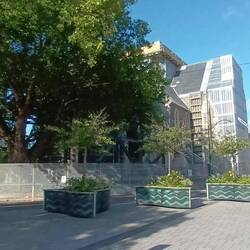 immer noch zerstörte Kathedrale