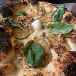 "Beste Pizza der Welt"