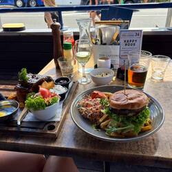 Abendessen: Links Johnny-Cash-Spareribs 🎸