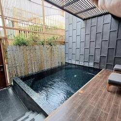 privates Swimmingpool