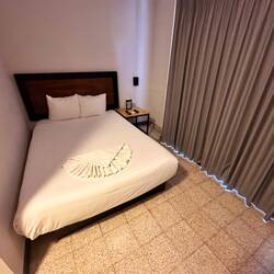 knappes Bett, zu weich