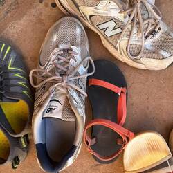 Jitses Schuh neben meinem 😂