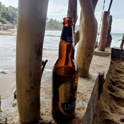 Erstes Bierchen am Beach