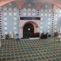 In der Moschee von Idumota...